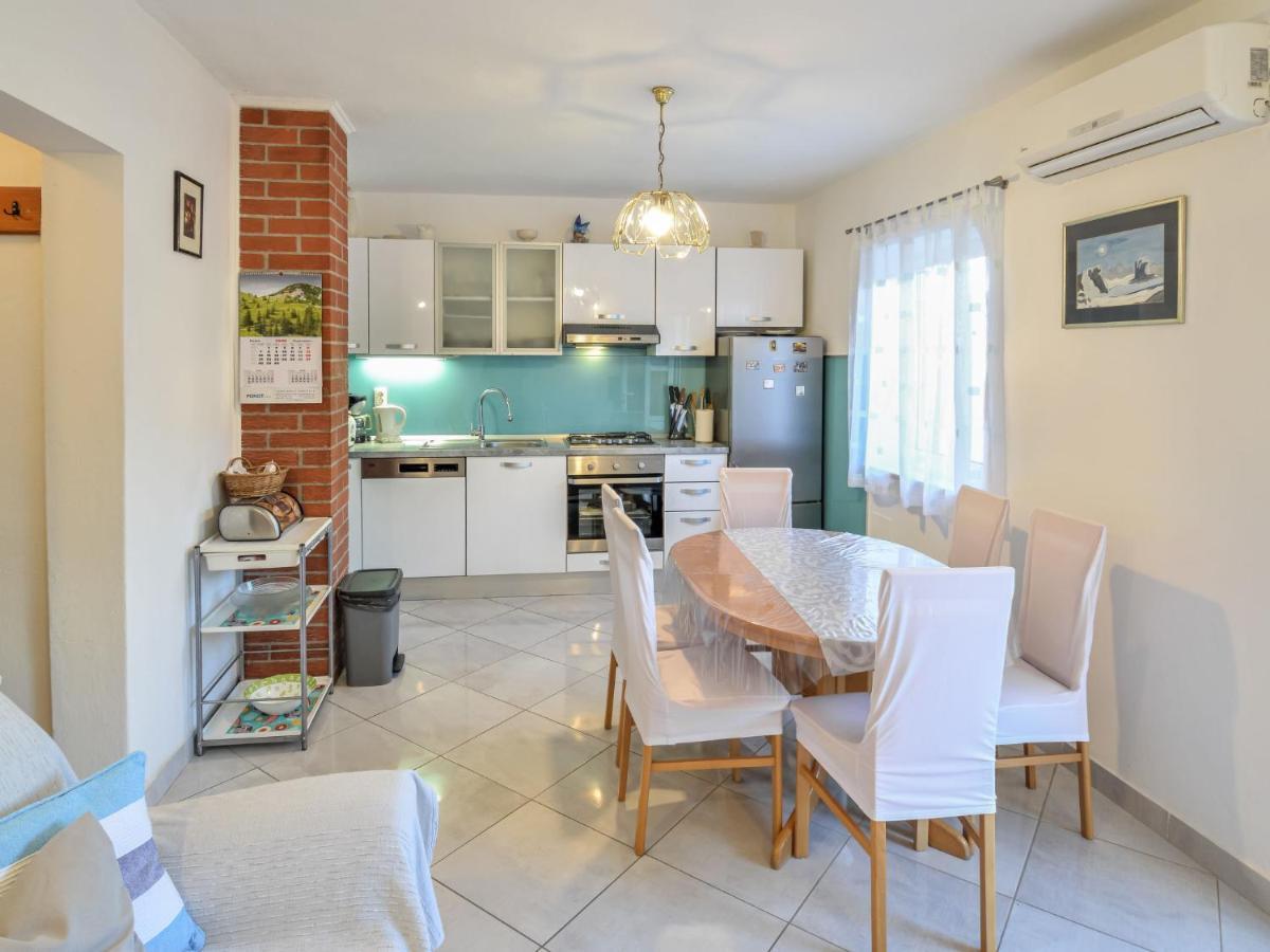 Apartment Ana - Brc100 By Interhome Supetar Εξωτερικό φωτογραφία