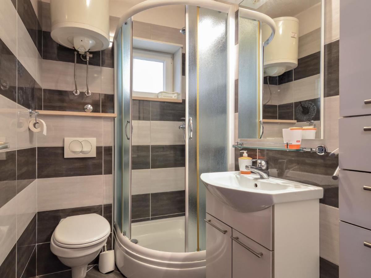Apartment Ana - Brc100 By Interhome Supetar Εξωτερικό φωτογραφία