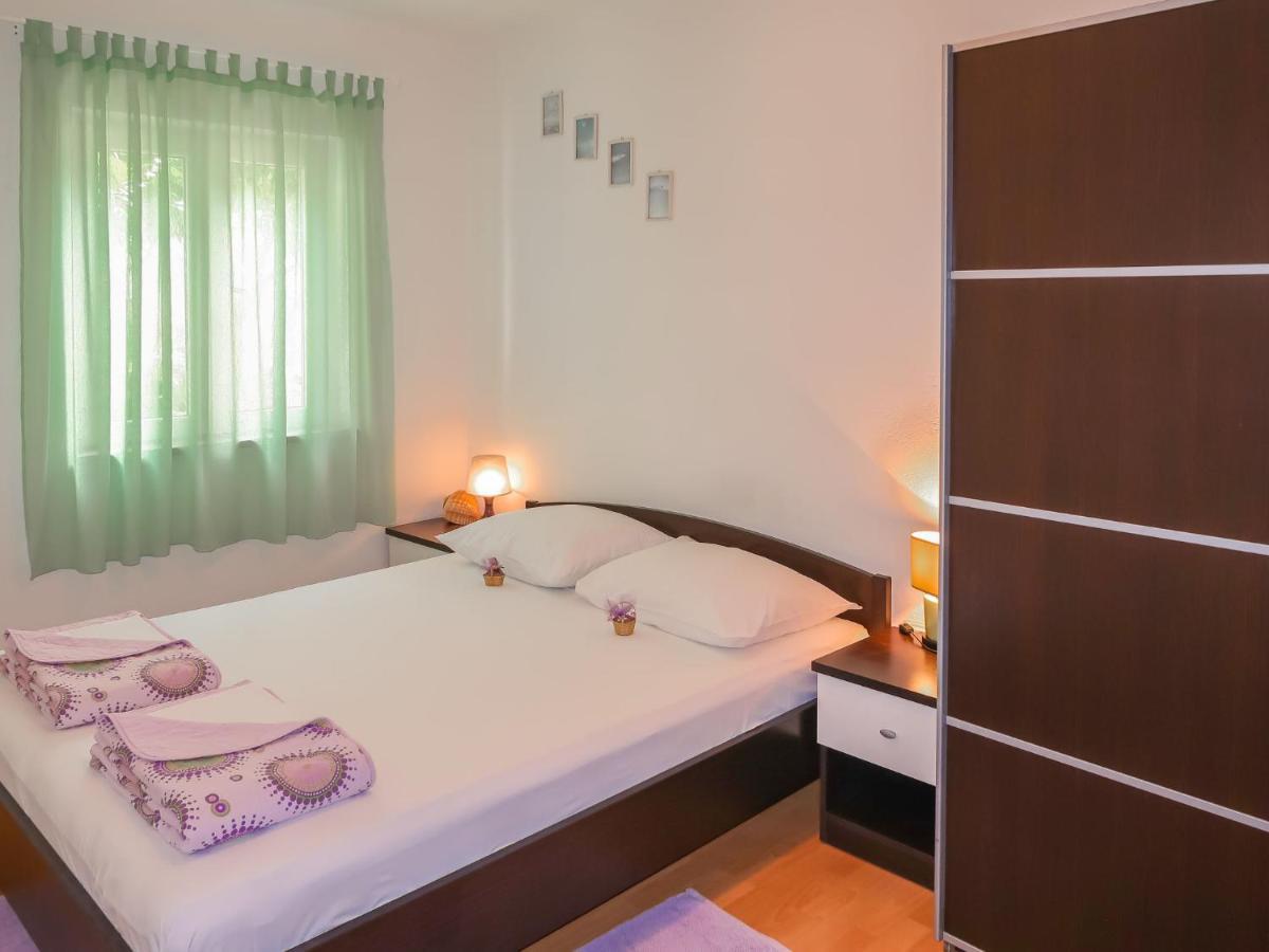 Apartment Ana - Brc100 By Interhome Supetar Εξωτερικό φωτογραφία